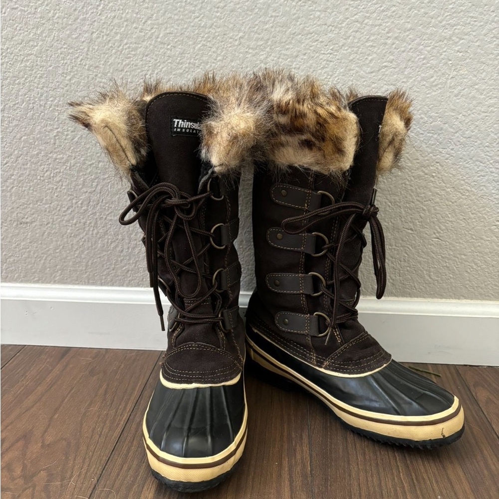 3M Thinsulate Brown Lace-Up Faux Fur Trim Waterproof Winter Boots - Women's